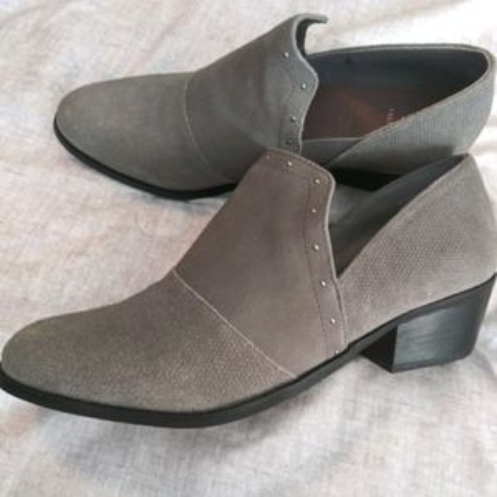 Yellow Box Gray Booties - Picture 2 of 6